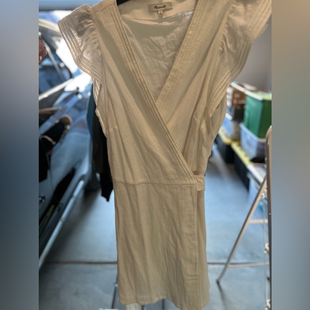 Women’s White Lined Wrap Dress